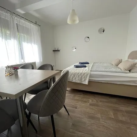 New Beachapartman Vendégház