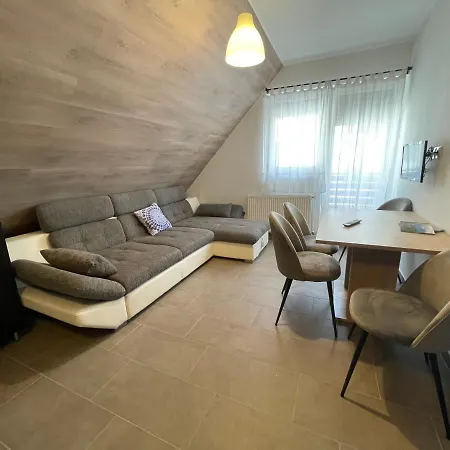 New Beachapartman Konukevi Siofok